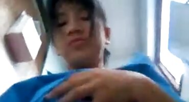 sex gái xinh show hàng Người nga đồng ý làm tình với một người bạn. sex nữ sinh